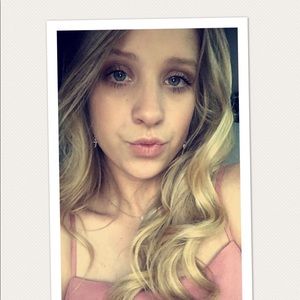 Meet your Posher, Maeghan